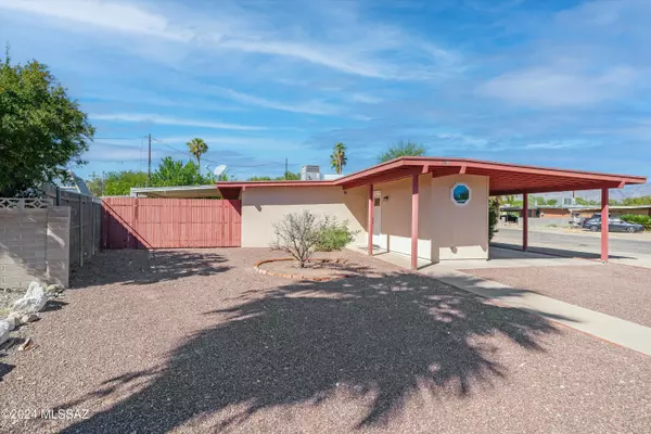 349 N Kent Drive, Tucson, AZ 85710