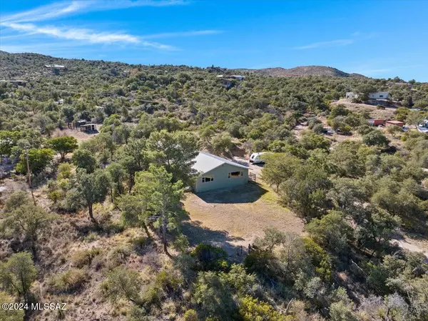 636 S Cody Loop Road, Oracle, AZ 85623