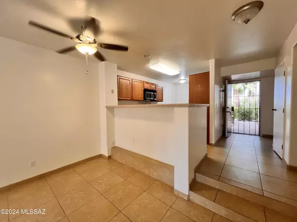 5675 N Camino Esplendora  #5124, Tucson, AZ 85718