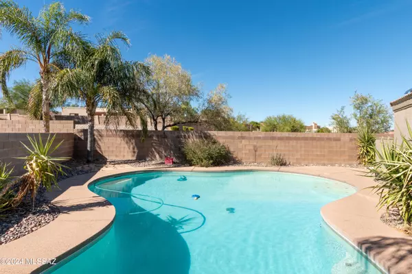 11640 N Greys Court, Tucson, AZ 85737