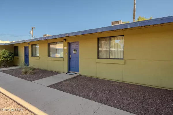 Tucson, AZ 85745,350 N Silverbell Road #88