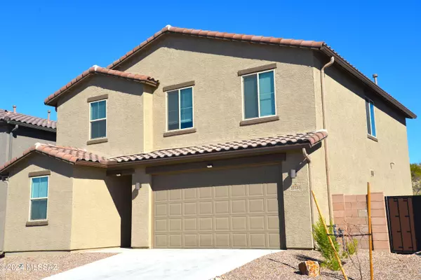 10135 S Rolling Water Drive, Vail, AZ 85641