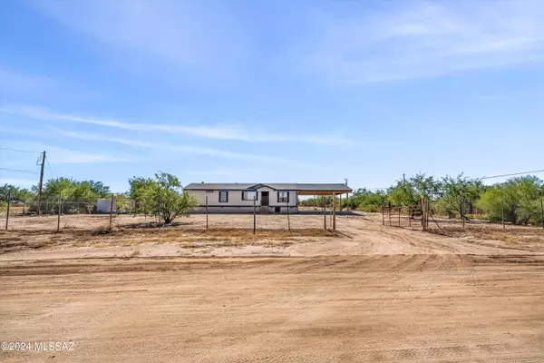 12337 W Hermans Road, Tucson, AZ 85736