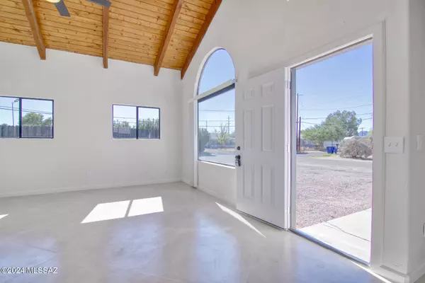 Tucson, AZ 85705,830 W Thurber Road