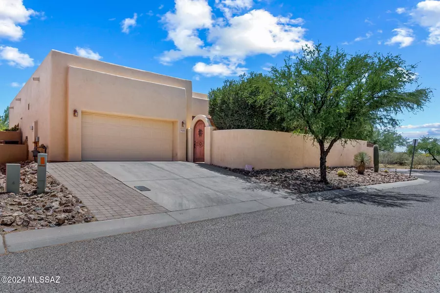 10534 E George Brookbank Place, Tucson, AZ 85747