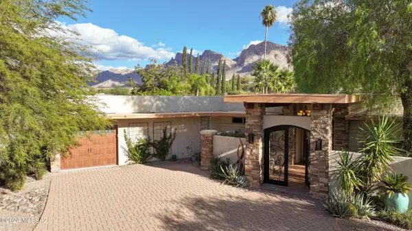 Oro Valley, AZ 85737,775 W Landoran Lane