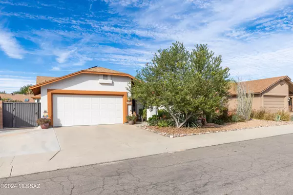 1524 W Canyon Shadows Lane, Tucson, AZ 85737