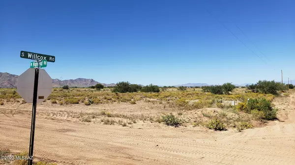 Pearce, AZ 85625,1 Lot W Highland Road #16