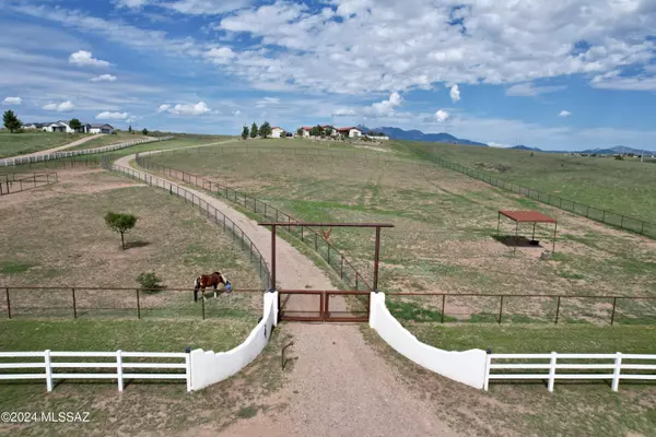 Sonoita, AZ 85637,4 Mustang Trail