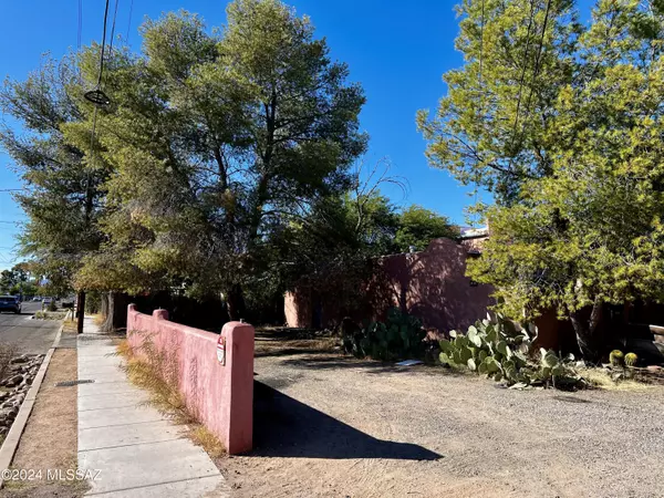 Tucson, AZ 85716,3743 E Glenn Street