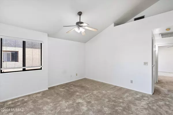 Tucson, AZ 85715,7610 E Callisto Circle #46