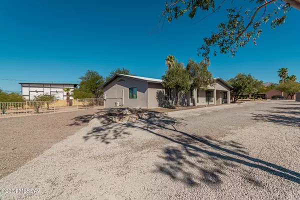 Tucson, AZ 85704,700 W Orange Grove Road