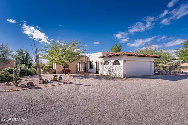 Green Valley, AZ 85614,737 W Vista Hermosa Drive