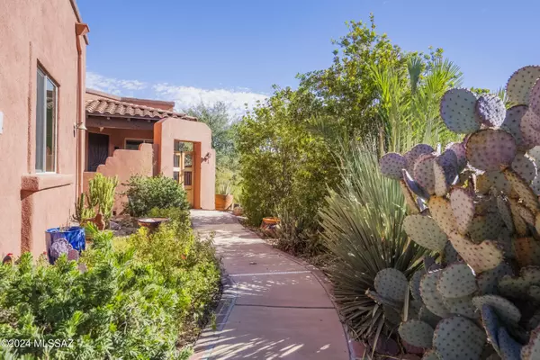 2139 Embarcadero Way, Tubac, AZ 85646