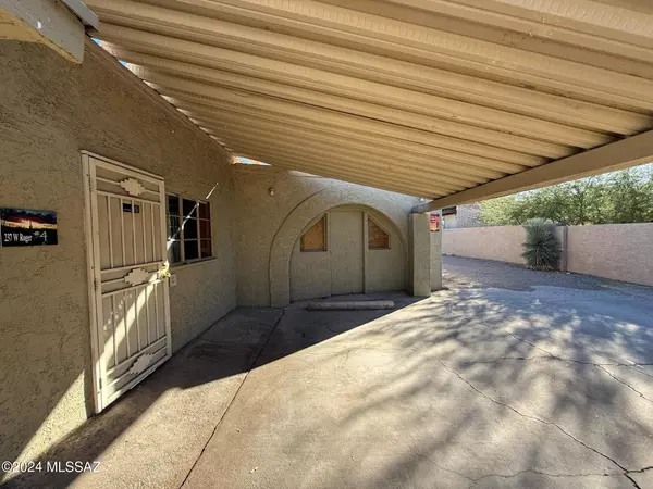 Tucson, AZ 85705,237 W Roger Road #4