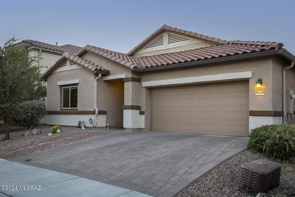 9016 W Hidden Saguaro Trail, Marana, AZ 85653