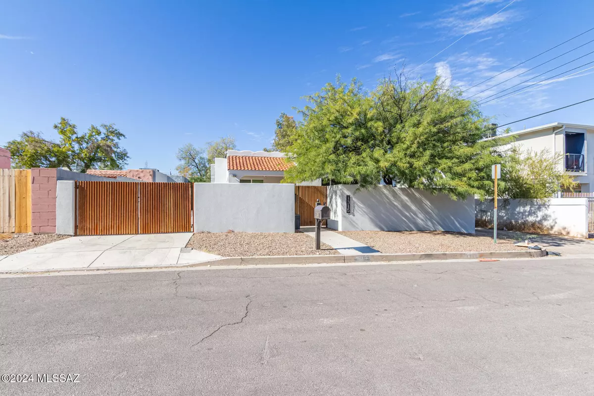 Tucson, AZ 85719,1315 N Highland Avenue