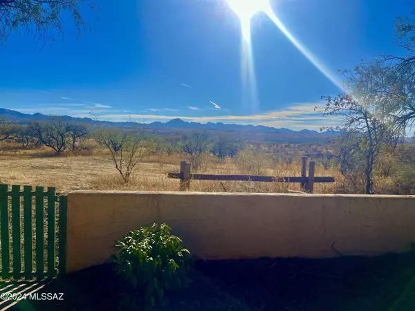 12750 W Arivaca Road, Amado, AZ 85645