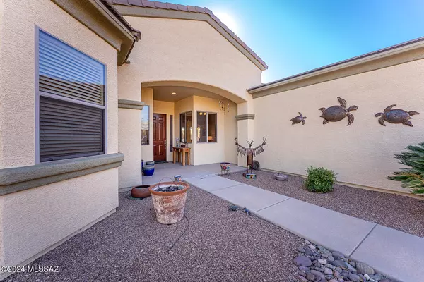 Green Valley, AZ 85614,917 W Mountain Stone Drive