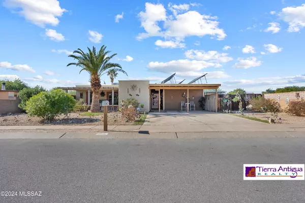 6831 N Galaxy Place, Tucson, AZ 85741