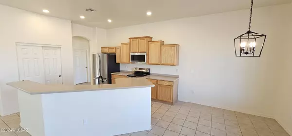 Tucson, AZ 85743,7292 W Basie Court