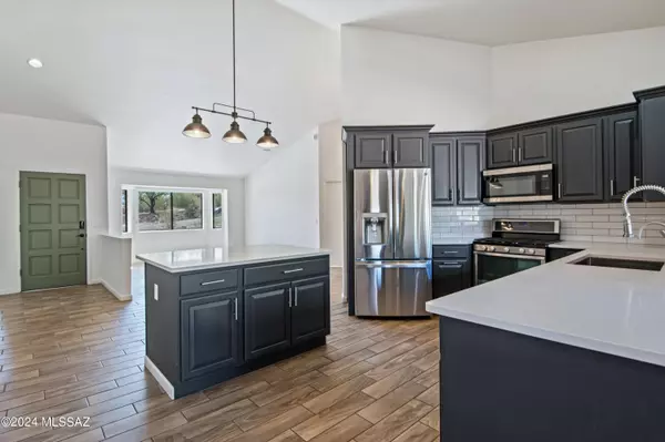 7221 E Cripple Creek Drive, Tucson, AZ 85750