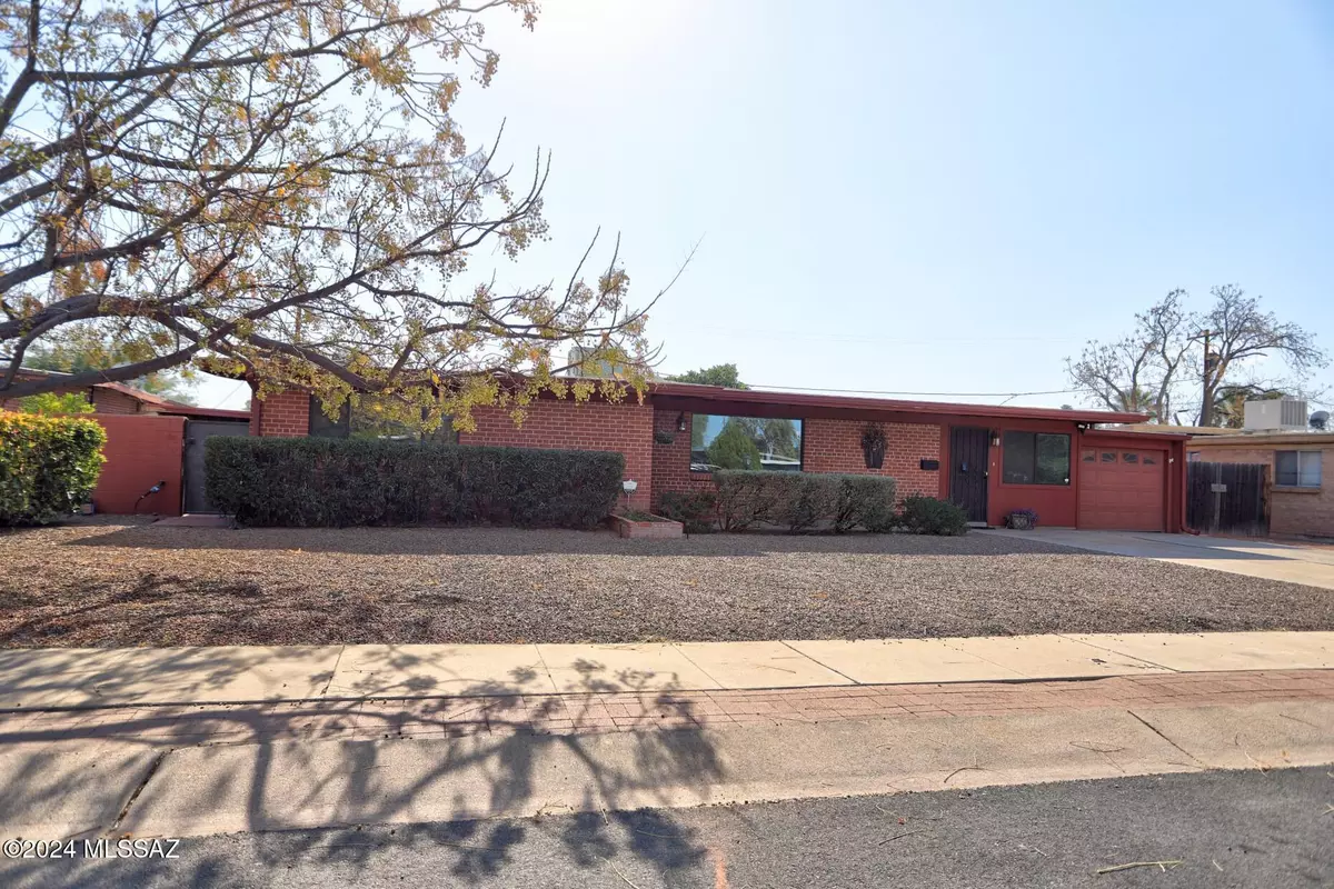 Tucson, AZ 85705,1221 W Knox Place