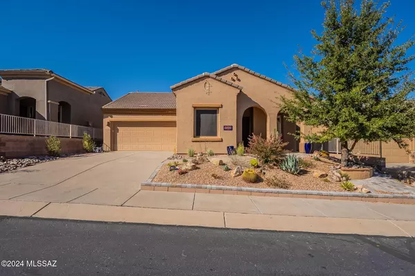 5880 S Painted Canyon Drive, Green Valley, AZ 85622