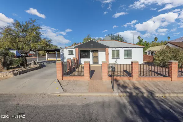 5601 E Julius Stravenue, Tucson, AZ 85712