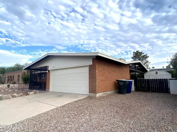 7764 E Hampton Street, Tucson, AZ 85715