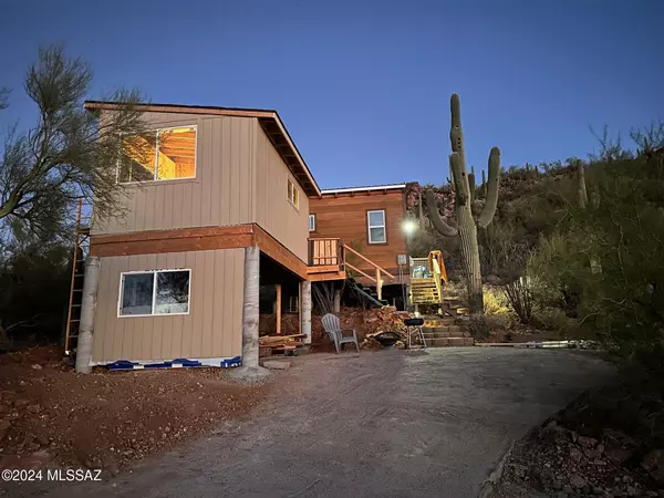 5875 S Camino De La Tierra, Tucson, AZ 85746