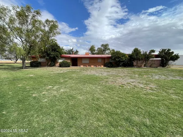 27197 S Brookerson Road, Willcox, AZ 85643