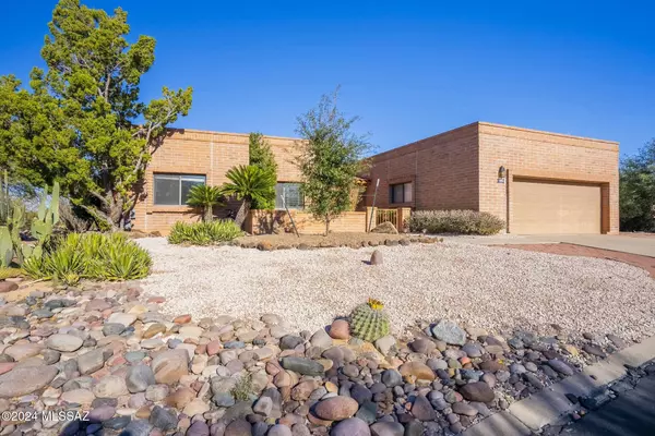 Green Valley, AZ 85622,1800 W Camino Urbano