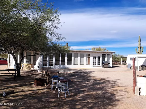 17170 S Columbus Boulevard, Sahuarita, AZ 85629