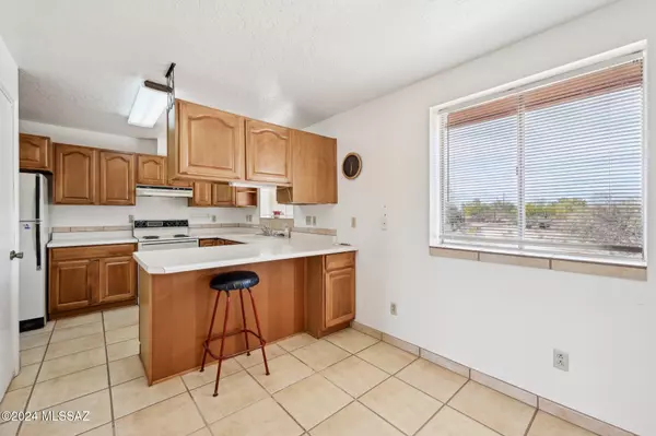 Tucson, AZ 85755,12575 N Mountain Breeze Drive