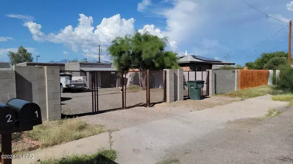 Tucson, AZ 85713,447 E 35Th Street