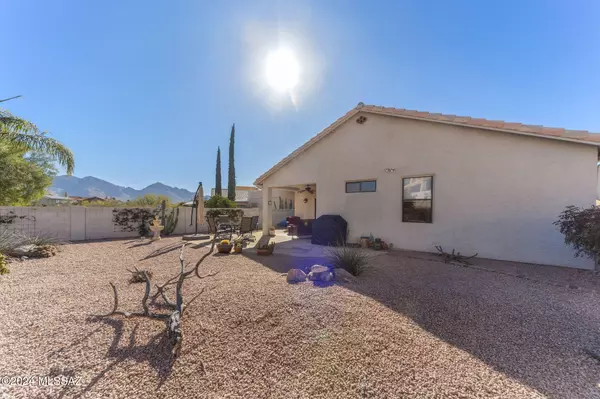 Tucson, AZ 85737,11880 N Copper Butte Drive