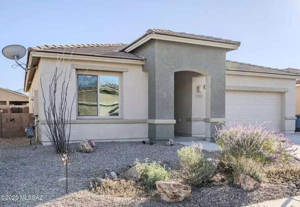 1062 E Lumberjack Trail, Sahuarita, AZ 85629