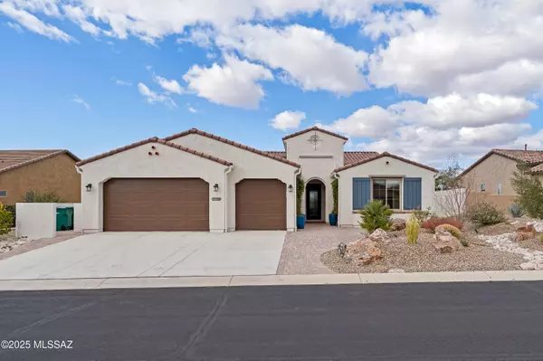 31566 S Misty Basin Road, Oracle, AZ 85623