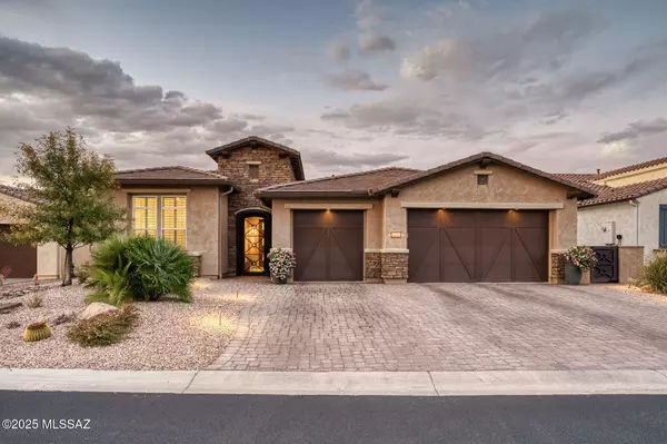 2435 E Canyon Crossing Drive, Green Valley, AZ 85614