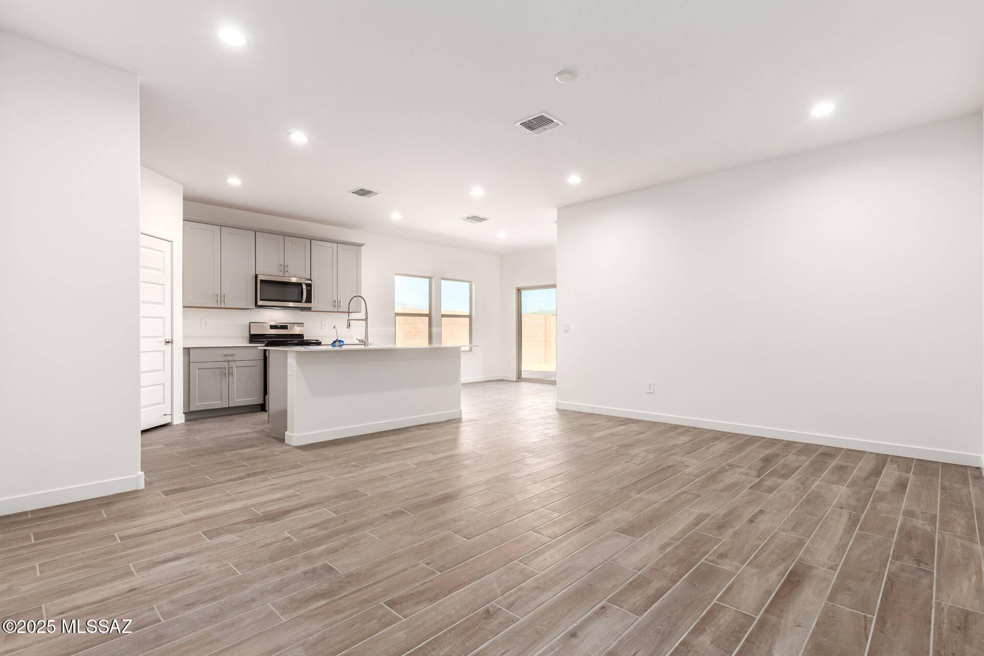 Tucson, AZ 85730,9714 E Gray Hawk Drive