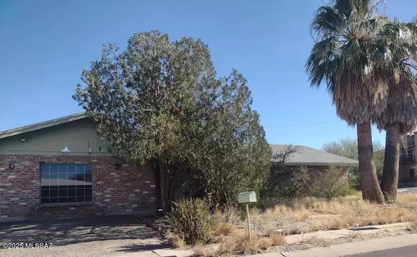 901 S Santa Ana Drive, Tucson, AZ 85710