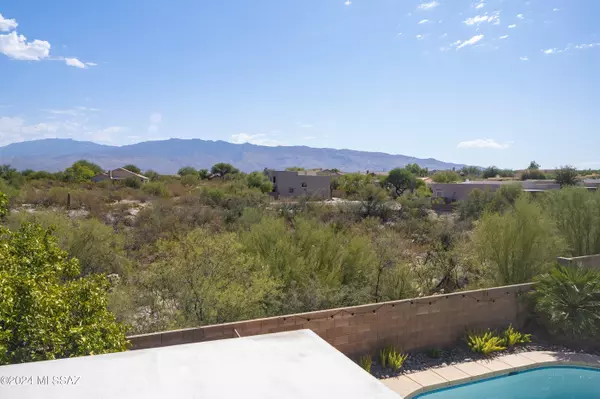 790 N Promontory Drive, Tucson, AZ 85748