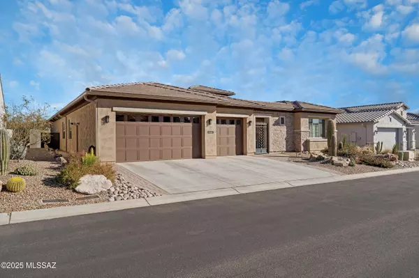 32227 S Cattle Trail Trail, Oracle, AZ 85623