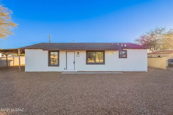 5710 E 29th Street, Tucson, AZ 85711