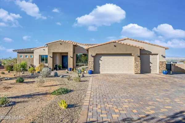 233 N Palomino Run Place, Sahuarita, AZ 85629