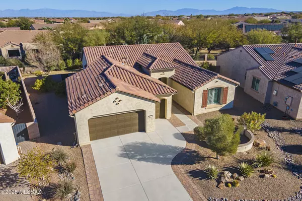 2285 E Dream Catcher Drive, Green Valley, AZ 85614