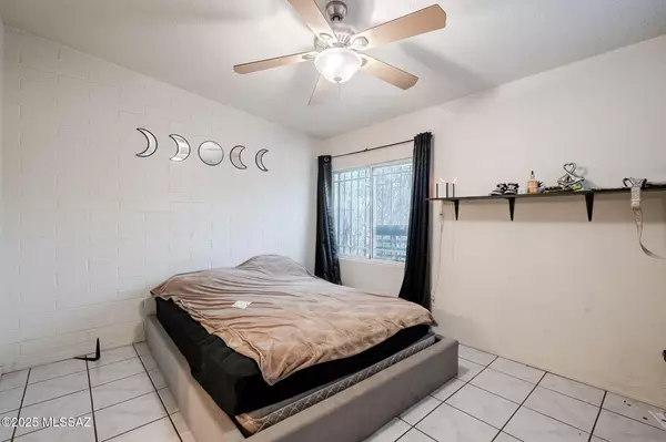 Tucson, AZ 85706,856 W Wedwick Street