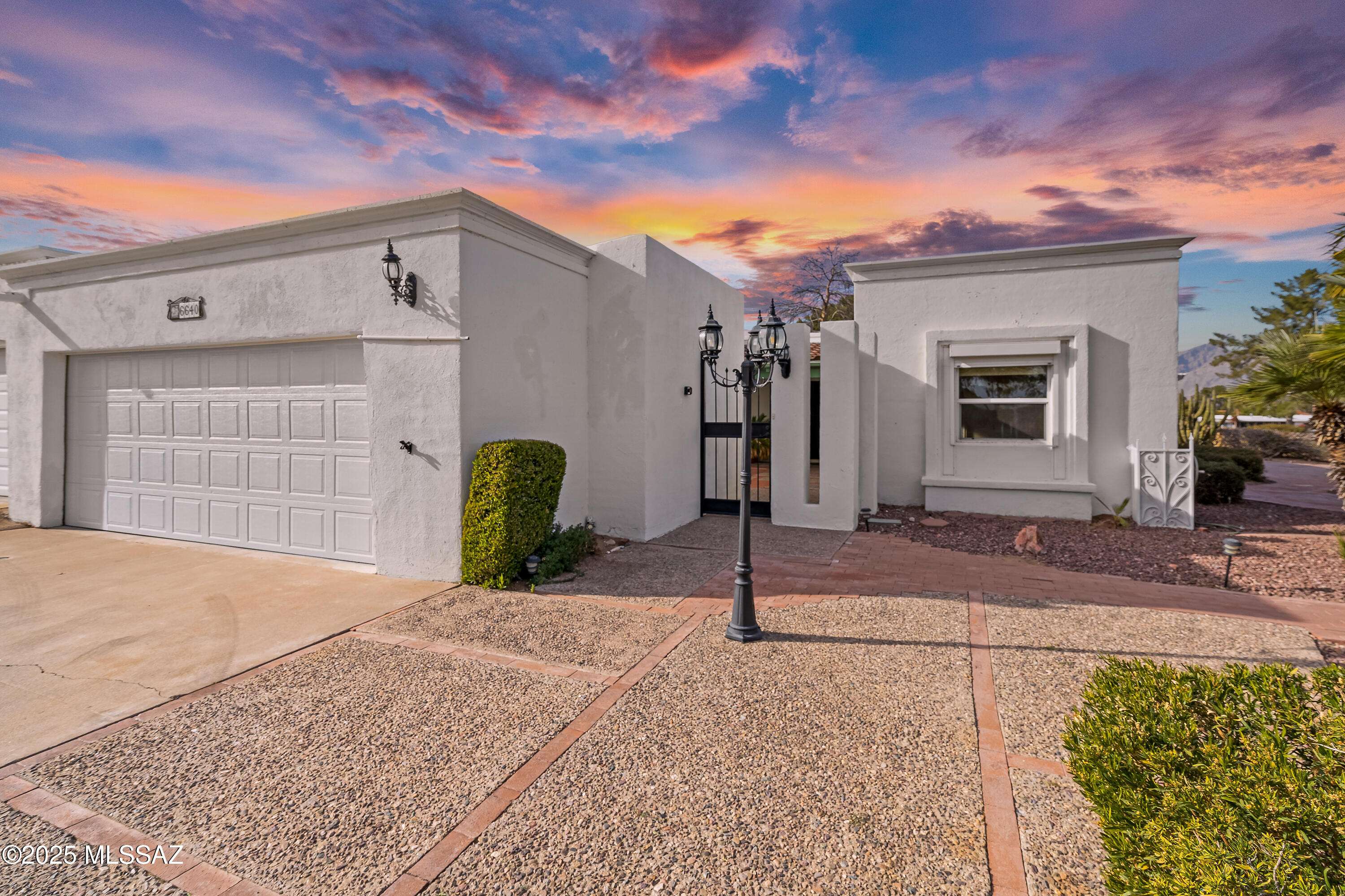6640 E Villa Dorado Drive, Tucson, AZ 85715