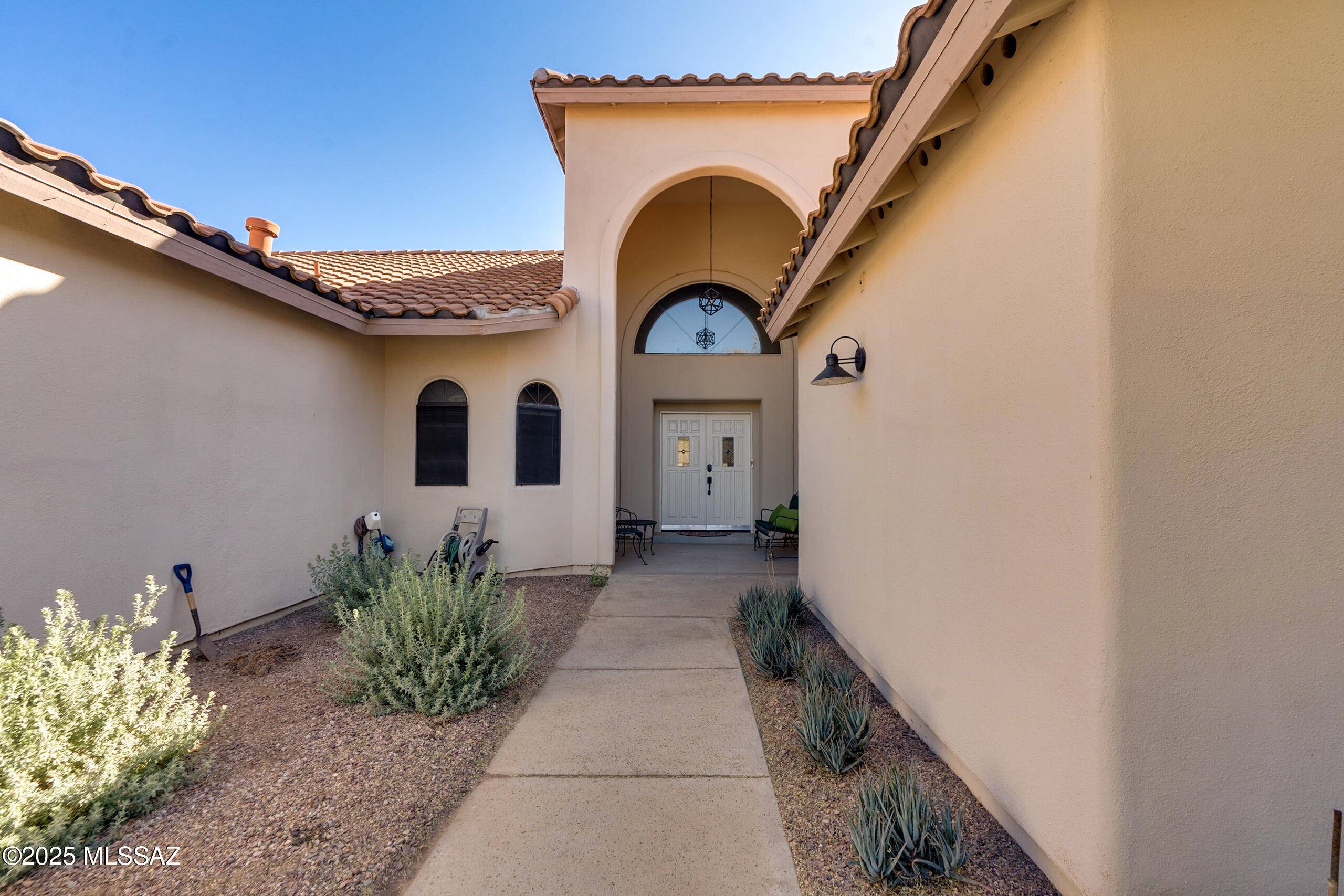 Oro Valley, AZ 85755,227 W Granite Canyon Place